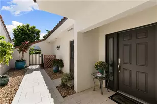 805 Sand Pointe Dr, Naples, FL 34108 - Photo 20