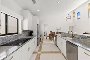 805 Sand Pointe Dr, Naples, FL 34108 - Photo 30