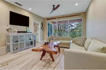 10037 Heather Ln #403, Naples, FL 34119 - Photo 6