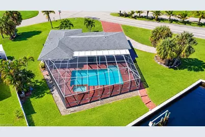 5301 Bayview Ct, Cape Coral, FL 33904 - Photo 2