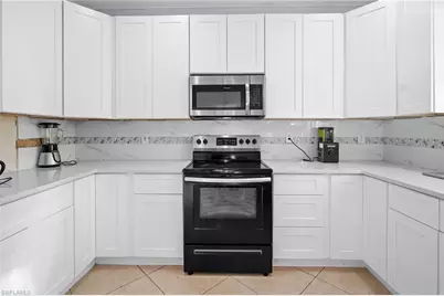 13020 Lake Meadow Dr, Fort Myers, FL 33913 - Photo 4