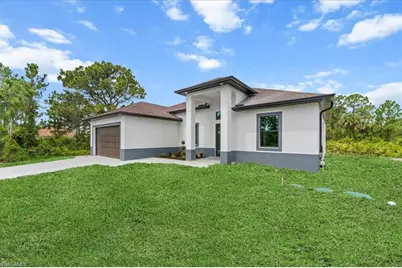 622 Beach Ave S, Lehigh Acres, FL 33974 - Photo 4
