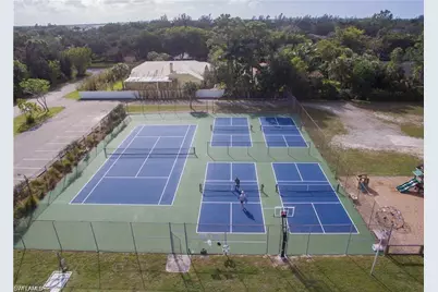 2367 Outrigger Ln, Naples, FL 34104 - Photo 34