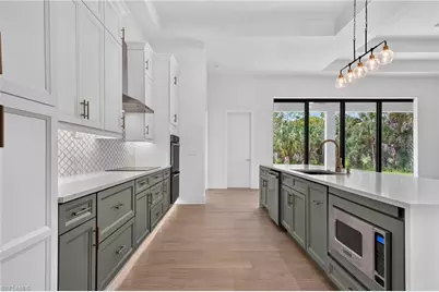 407 24th Ave NW, Naples, FL 34120 - Photo 10