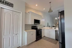 2860 Cypress Trace Cir, Naples, FL 34119 - Photo 8