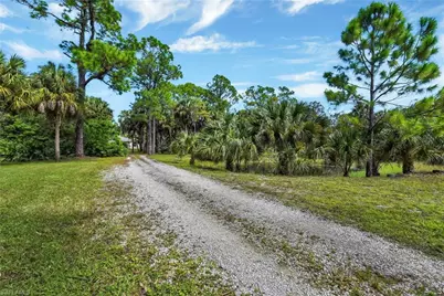 2021 Golden Gate Blvd W, Naples, FL 34120 - Photo 2