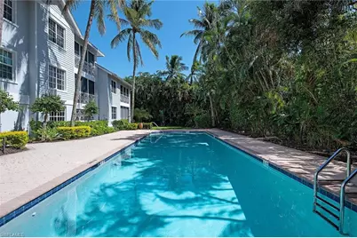 360 7th Ave S #4, Naples, FL 34102 - Photo 16