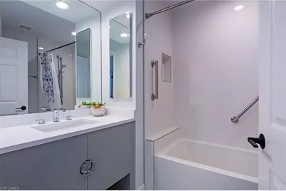 360 7th Ave S #4, Naples, FL 34102 - Photo 12