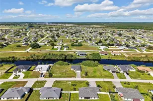 2810 NW 4th Pl, Cape Coral, FL 33993 - Photo 32