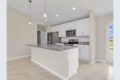2810 NW 4th Pl, Cape Coral, FL 33993 - Photo 12