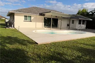 1518 SE 11th Ave, Cape Coral, FL 33990 - Photo 2