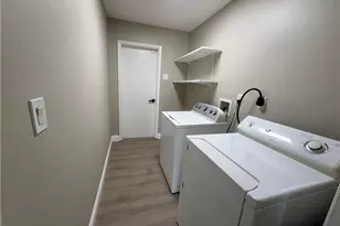 1518 SE 11th Ave, Cape Coral, FL 33990 - Photo 14