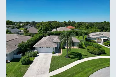 1529 Junior Ct, Lehigh Acres, FL 33971 - Photo 2