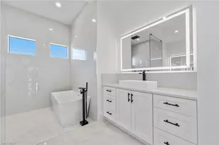 817 NW 38th Ave, Cape Coral, FL 33993 - Photo 30