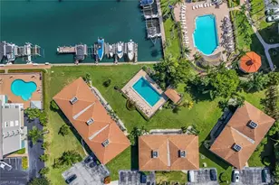 921 Panama Ct, Marco Island, FL 34145 - Photo 18