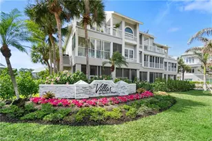 109 Barefoot Cir, Bonita Springs, FL 34134 - Photo 2