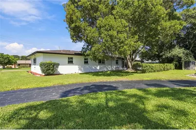 172 Coral Vine Dr, Naples, FL 34110 - Photo 8