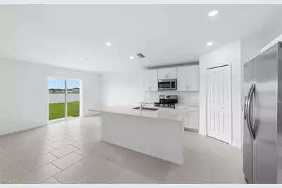 17244 Cantu Ct, North Fort Myers, FL 33917 - Photo 4