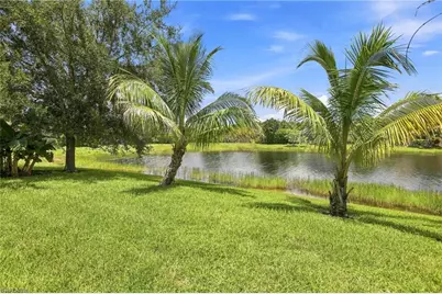 291 Saddlebrook Ln, Naples, FL 34110 - Photo 32