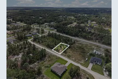 846 Burns Ave S, Lehigh Acres, FL 33974 - Photo 4
