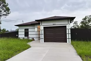 922 Barton St E, Lehigh Acres, FL 33974 - Photo 1