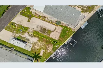 8 Galleon Way, Fort Myers Beach, FL 33931 - Photo 1