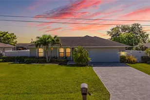 3810 SE 12th Pl, Cape Coral, FL 33904 - Photo 1