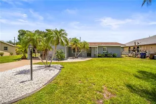 2210 Parkview Dr, Fort Myers, FL 33905 - Photo 1