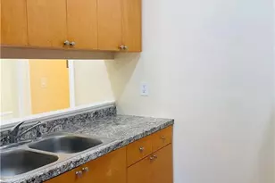 633 SE 12th Ct, Cape Coral, FL 33990 - Photo 1