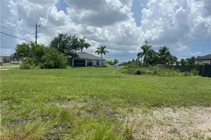 344 NE 10th Terrace, Cape Coral, FL 33909 - Photo 1