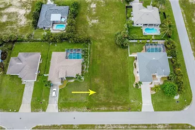 3223 SW 7th Ln, Cape Coral, FL 33991 - Photo 4