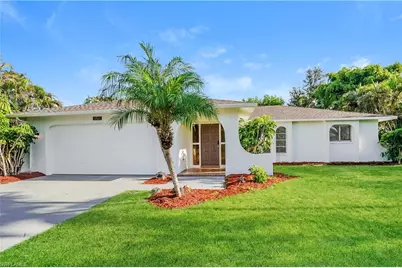 1707 SE 8th St, Cape Coral, FL 33990 - Photo 1