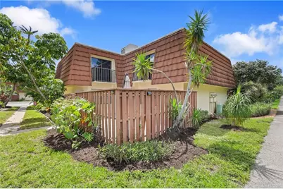 5224 Cedarbend Dr #4, Fort Myers, FL 33919 - Photo 1