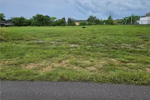 602 NE 12th St, Cape Coral, FL 33909 - Photo 1