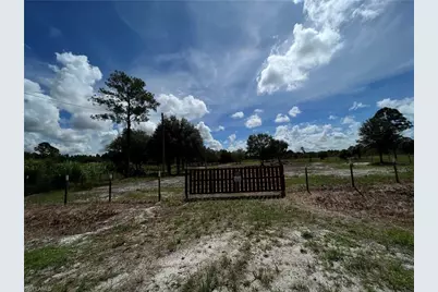 765 S Live Oak St, Clewiston, FL 33440 - Photo 1