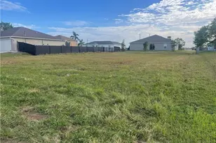 2825 NE 2nd Pl, Cape Coral, FL 33909 - Photo 1