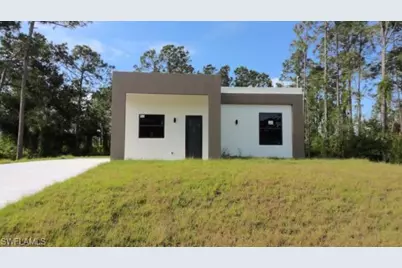 1028 Milwaukee Blvd, Lehigh Acres, FL 33974 - Photo 1