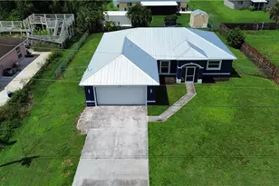 824 Unger Ave, Fort Myers, FL 33913 - Photo 1