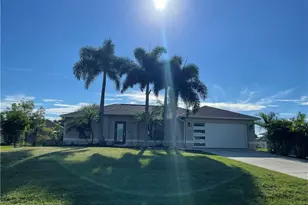 903 SE 5th Pl, Cape Coral, FL 33990 - Photo 1