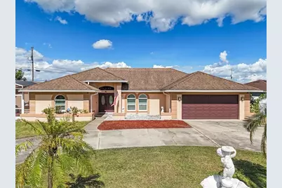 1622 Country Club Pkwy, Lehigh Acres, FL 33936 - Photo 1