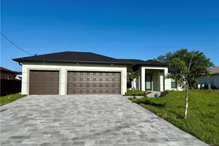 302 SW 14th Ave, Cape Coral, FL 33993 - Photo 1