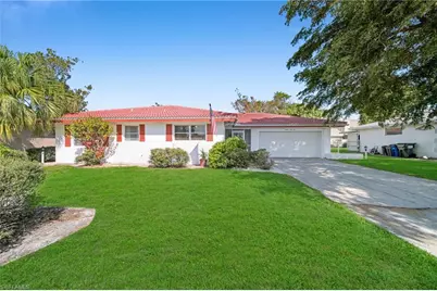 1563 Covington Cir E, Fort Myers, FL 33919 - Photo 1