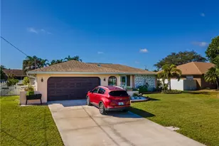 1122 SE 19th St, Cape Coral, FL 33990 - Photo 1