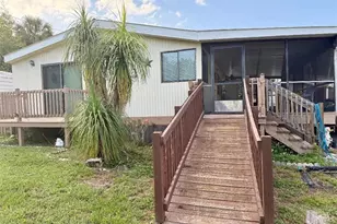 1073 New Ln, Moore Haven, FL 33471 - Photo 1