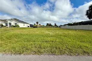 1907 SW 2nd St, Cape Coral, FL 33991 - Photo 1