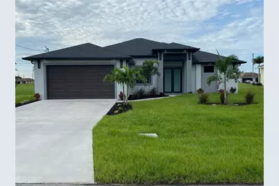 702 NW 2nd Ln, Cape Coral, FL 33993 - Photo 1