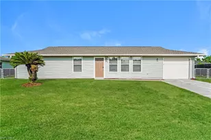 2504 NE 23rd Pl, Cape Coral, FL 33909 - Photo 1