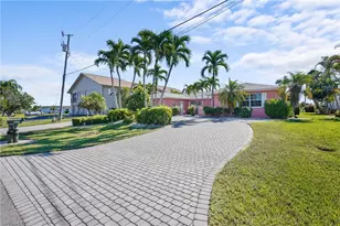 517 SE 43rd St, Cape Coral, FL 33904 - Photo 1