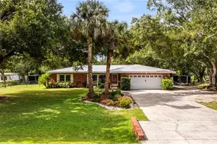 17371 Williamsburg Dr, North Fort Myers, FL 33917 - Photo 1