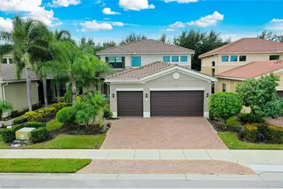 3179 Pacific Dr, Naples, FL 34119 - Photo 1